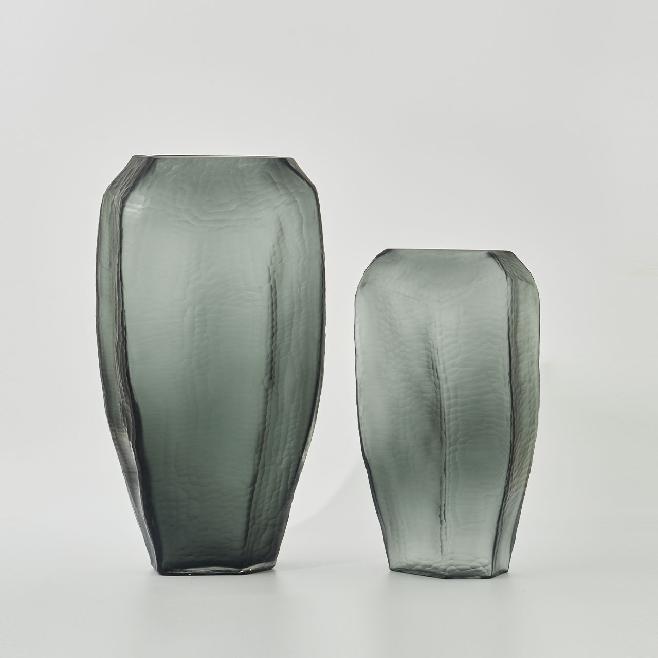 Dune Vases Smoke