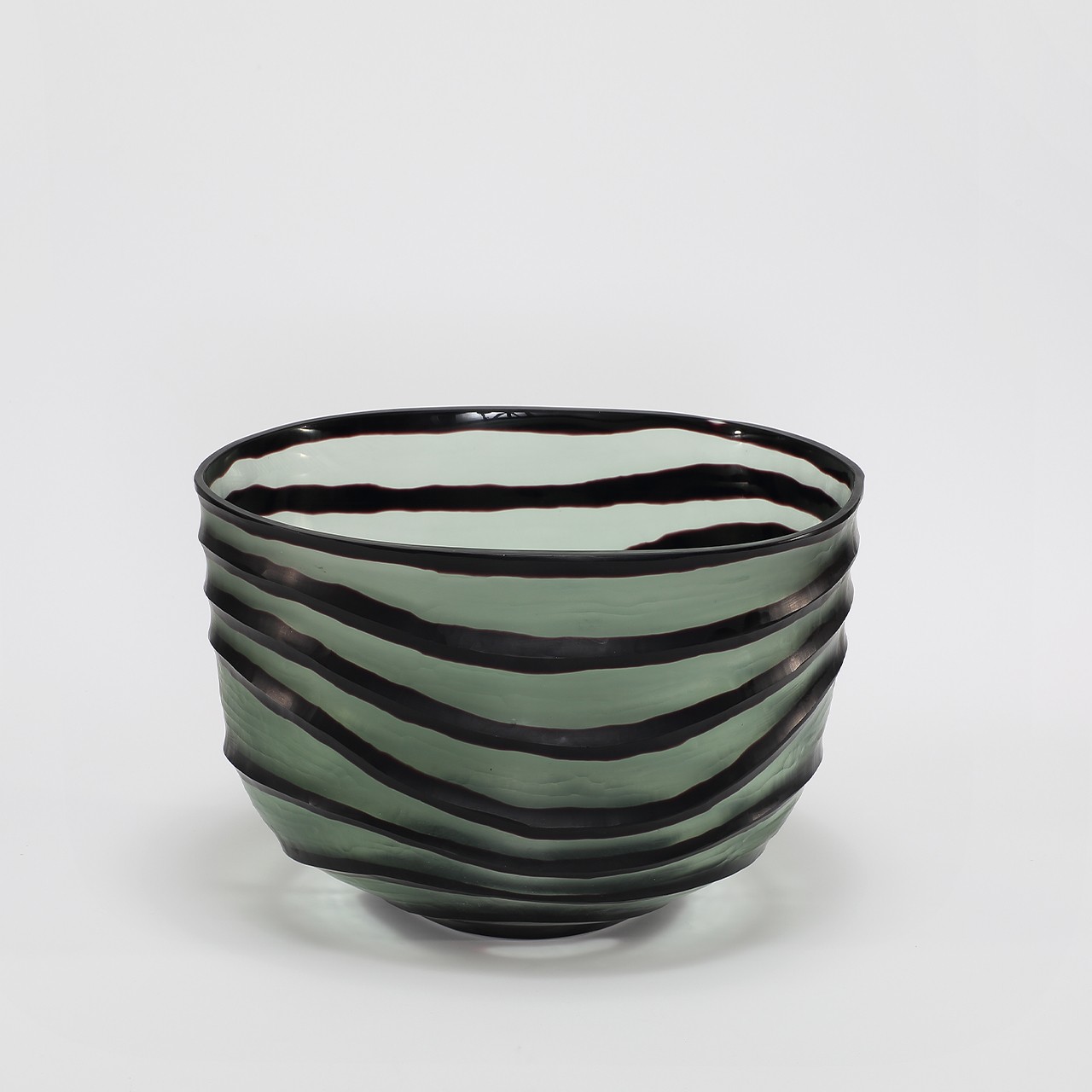 Linea Bowl Mouth blown, hand etched and hand finished glass bowl