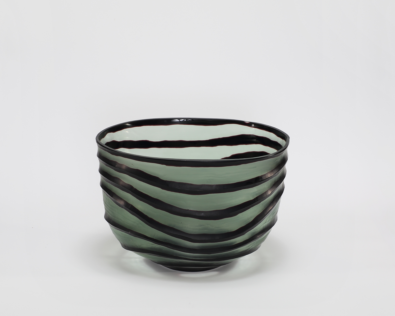 Linea Bowl Mouth blown, hand etched and hand finished glass bowl
