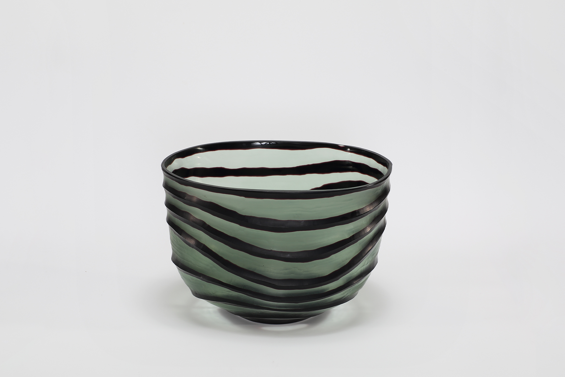Linea Bowl Mouth blown, hand etched and hand finished glass bowl