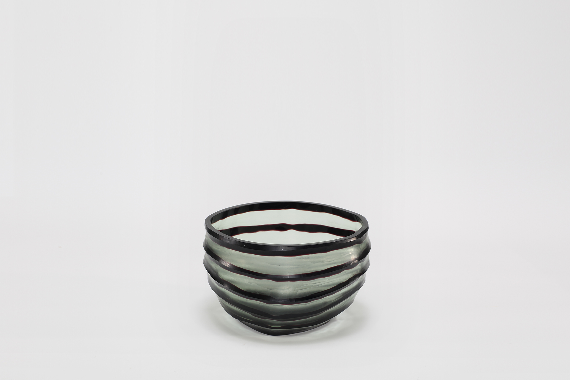 Linea Bowl Mouth blown, hand etched and hand finished glass bowl