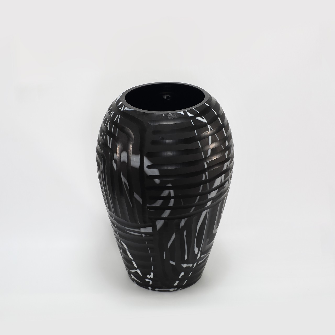 Ravelle Vase Obscura Mouth blown, hand etched and hand finished glass bowl