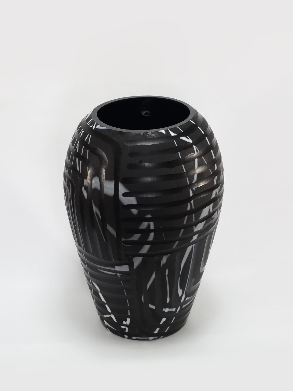 Ravelle Vase Obscura Mouth blown, hand etched and hand finished glass bowl